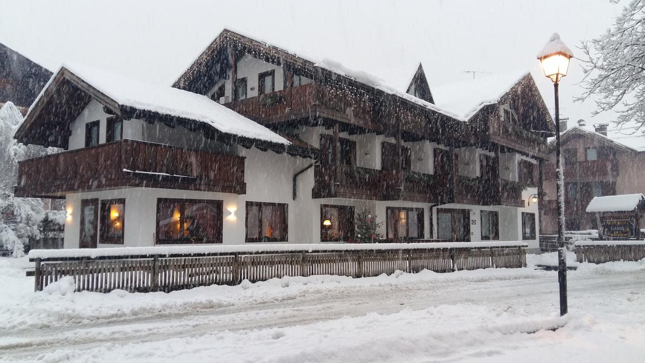 Albergo Garni Martina Carisolo Buitenkant foto